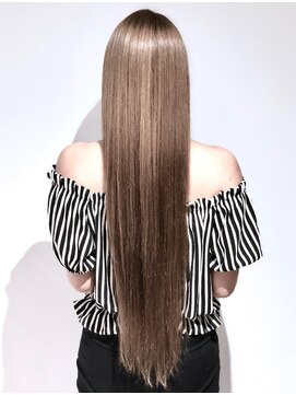 アディクト 綾瀬(ADDICT) 【ADDICT_YuuYa】ロングストレート/プラチナグレージュ