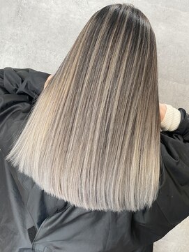 オリ(‘Oli) バレイヤージュ_ホワイトベージュ