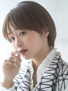 エミュ 表参道 青山(emu) 【emu井上信洋】ツヤと丸みのペールベージュマッシュショート