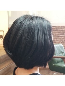 ヘアアンドビューティーあるちざん(HAIR&BEAUTY) ちょっと重めのひし形グラボブ