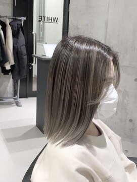 アンダーバーホワイト 京橋店(_WHITE) カット×コントラストハイライト