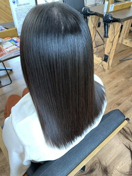 ルッカヘアガーデン バイ ラッシュゴールド(RUCCA HAIR GARDEN by LUSH GOLD) うるつやストレート