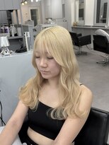 シェイロ(Cielro)&nbsp;ホワイトブロンド/ブロンドカラー