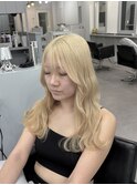 ホワイトブロンド/ブロンドカラー
