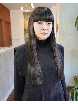 アペロ 柏(Apero) 黒髪パッっとロング