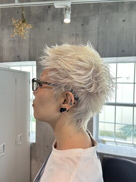 サンエンヘアー(lll_en hair) スパイキーショート