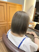 ミーツ meets+&nbsp;【美髪】ハイトーン白髪ぼかしハイライト☆