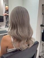 シエラ 南船場(CIERA.)&nbsp;ショートヘアミルクティーベージュグレージュハンサムショート