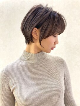 耳掛けショート×傷めない白髪染め