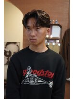 エディ(Edy)&nbsp;メンズセンターパート刈り上げ眉毛カット韓国ヘアブラウンカラー