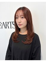 ハーツオオサカ(HE:ARTS OSAKA)&nbsp;シースルーバングで大人かわいいミディアムレイヤー