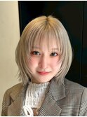 顔周りレイヤーカットくびれヘアミルクティーベージュカラー韓国