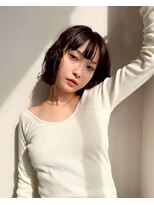 シーン バイ ラッド(SCENE by RAD)&nbsp;大人可愛いふんわりレイヤーショートボブスタイル小顔盛り艶感