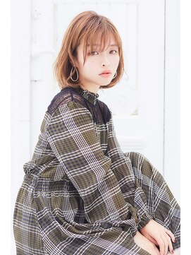 髪化粧 トラスト(trust) 透明感カラーのモテかわミディアム