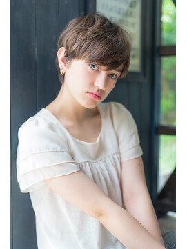 ルミナ オーガニックヘアー(LU3NA organic hair) ルーズな毛束でスタイリッシュモードに