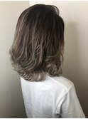 グラデーショングレイ