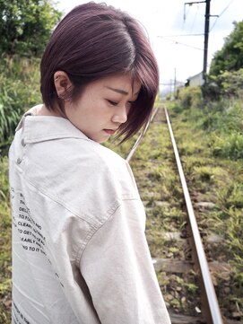 アムト(amt.) 【amt.】ショートボブ×オトナなサクラ色