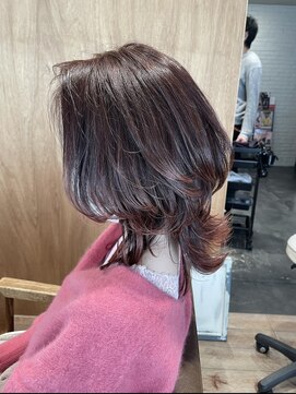 アークス ウルフカットピンクカラー