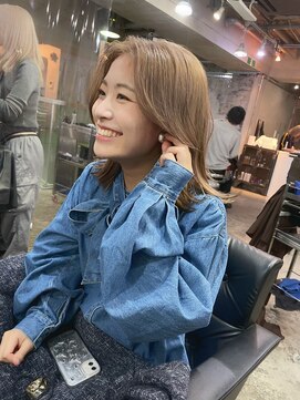 ヘアーデザイン アルエ(HAIR×design ARUE) 【ミルクティーカラー】【顔周りレイヤー】