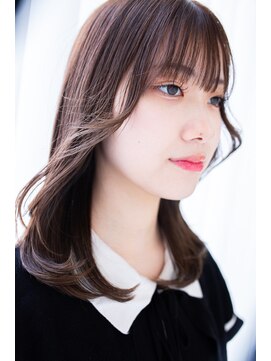 スリーヘアーデザインズ(Three Hair Designs) ミディアムレイヤーカット