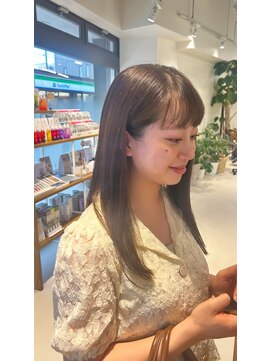 リル 茅ヶ崎(Liru:) デザインカラー/レイヤーカット/ウェットヘア/オリーブベージュ