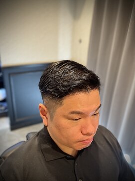 プラウド(PROUD) 七三オールバック かき上げヘアサイドパートグラデーション