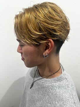 ヒュイル バイ ニアウ(Hwyl by Niau) メンズセンターパートパーマニュアンスパーマフェザーパーマ