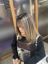 キング 高槻(K!ng) 縮毛矯正髪質改善ハイライトレイヤーカット高槻美容室エクステ