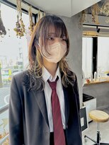 リュッカ(Lyuck) 【MANA】レイヤー/顔周りウルフ/波巻きウルフ/セミロング