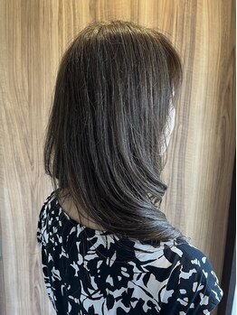 アジュ(aju)の写真/《JR芦屋駅徒歩10分》経験豊富なスタイリストのマンツーマン施術◎大人女性の上質なカラーを叶えます♪