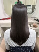 スイ オモテサンドウ(Sui OMOTESANDO)&nbsp;艶々ストレートロング
