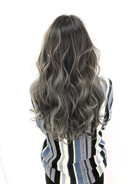 サロンドミルク 溝の口店(salon de MiLK) 根元が伸びても気にならないナチャラルバレイヤージュ