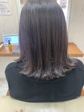 ソワン ドゥ ブレス 立花店(soin de brace) アッシュグレー×デザインカラー×暗めカラー/小顔【高嶋仰】