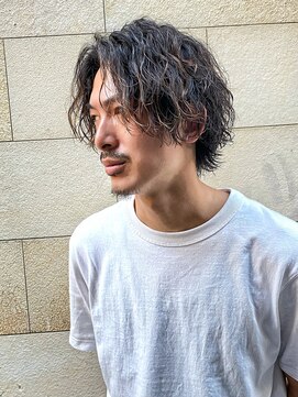 アップ(A+hair) ツイストスパイラルマッシュウルフセンターパートかき上げ縦落ち