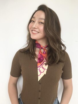 フェメ 立川(PHEME) 立体感ハイライト１