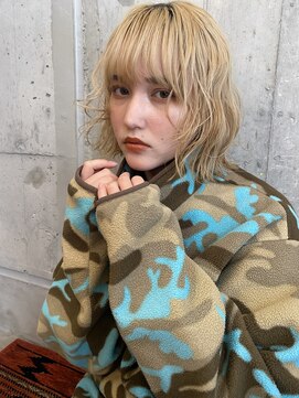 ノイ(noii) ハイトーン/ゆるふわ巻き/ボブ