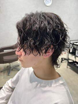 リット×ベリエ(Lit.×belier) ツイストスパイラルパーマセンターパート波巻きスパイラルパーマ