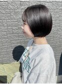 パツっとミニボブグレージュ