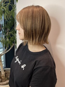 ステア ケース(stair case) 韓国タッセルボブ切りっぱなし前髪カット髪質改善トリートメント