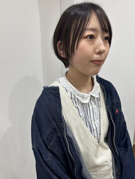 ルッツ(Lutz) 柔らか丸みショートボブ