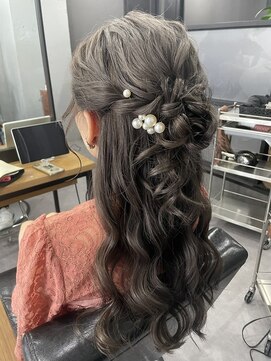 ウェイビー 桜木町店(WAVY) 【WAVY hair set】上品なハーフアップシニヨン