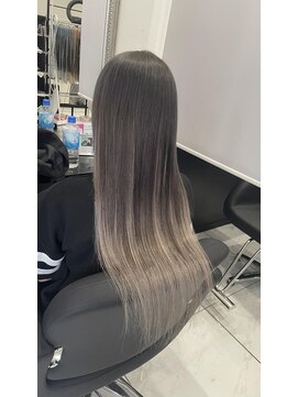 ヘアーデザイン ジェルム(Hair Design germe) グレーシルバーグラデーション--RINA--