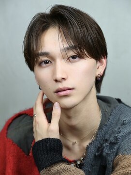 ザ サードヘアー 津田沼 (THE 3rd HAIR) センターパート　ニュアンスパーマ