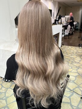 ヘアーデザインルアナ(Hair design Luana.) エクステハイトーンミルクティーロング