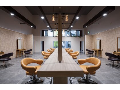 ブッシュ ユメリア徳重店(BUSH)の写真