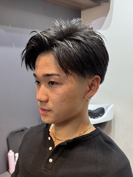 クロムトウキョウ ザ バーバー 新宿本店(CHROM TOKYO the Barber) テーパーフェード