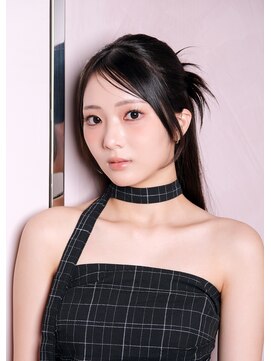 クールな韓国アイドルメイク