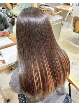 ラピスタ 池袋(Lapista) 韓国ヘアレイヤーカットダブルハイライトカラー【Lapista池袋】