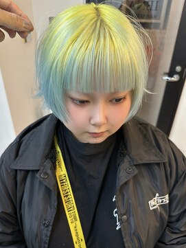 ヴェルデ(Verde) ルーツカラー×イエローデザイン×水色カラー