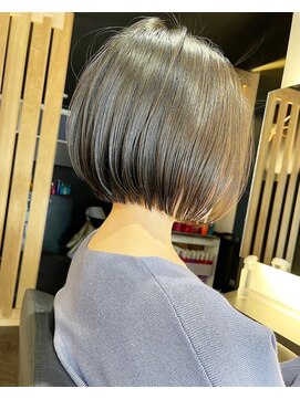 マニタ 本店(MANITA) 美フォルムボブ